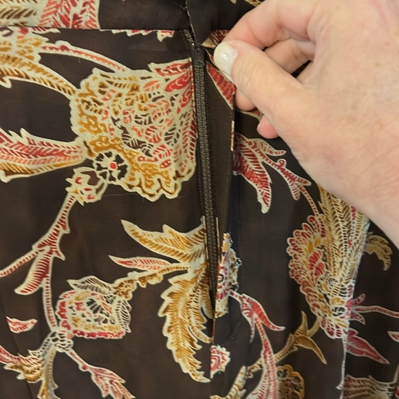 Ellen Tracy Linda Allard Women’s (14) Brown Paisley 100% Silk Sheer Vintage Pant - Picture 4 of 8